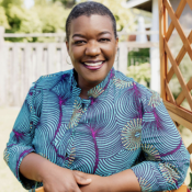 Photo of Dr. Sabine Thomas